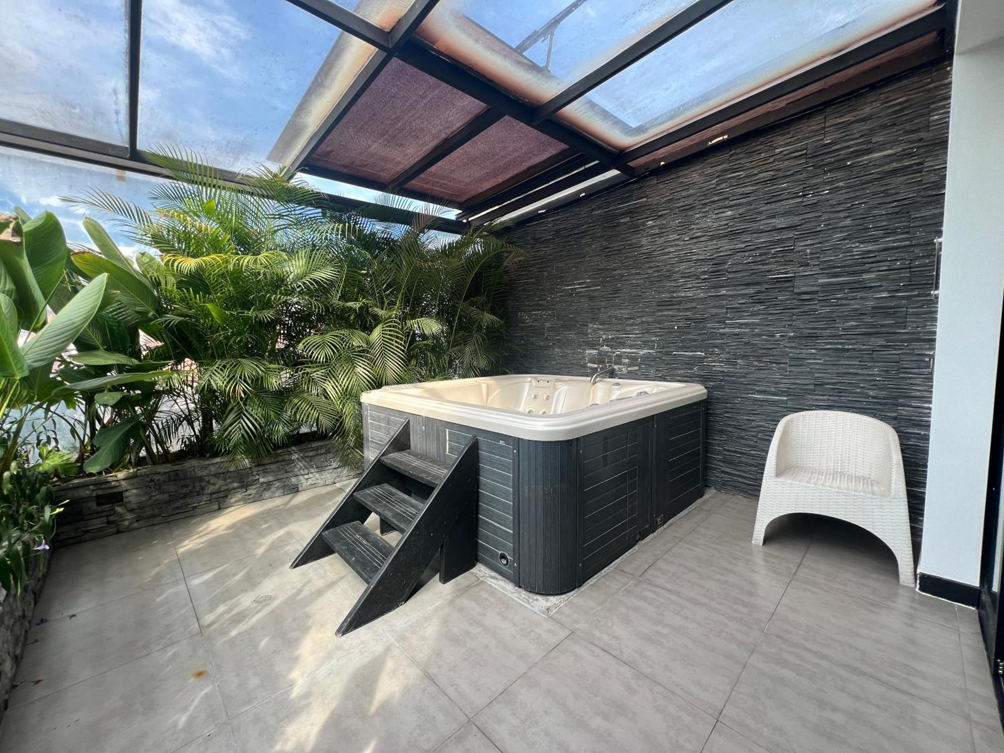 Hotel 47 Medellin Center Ngoại thất bức ảnh