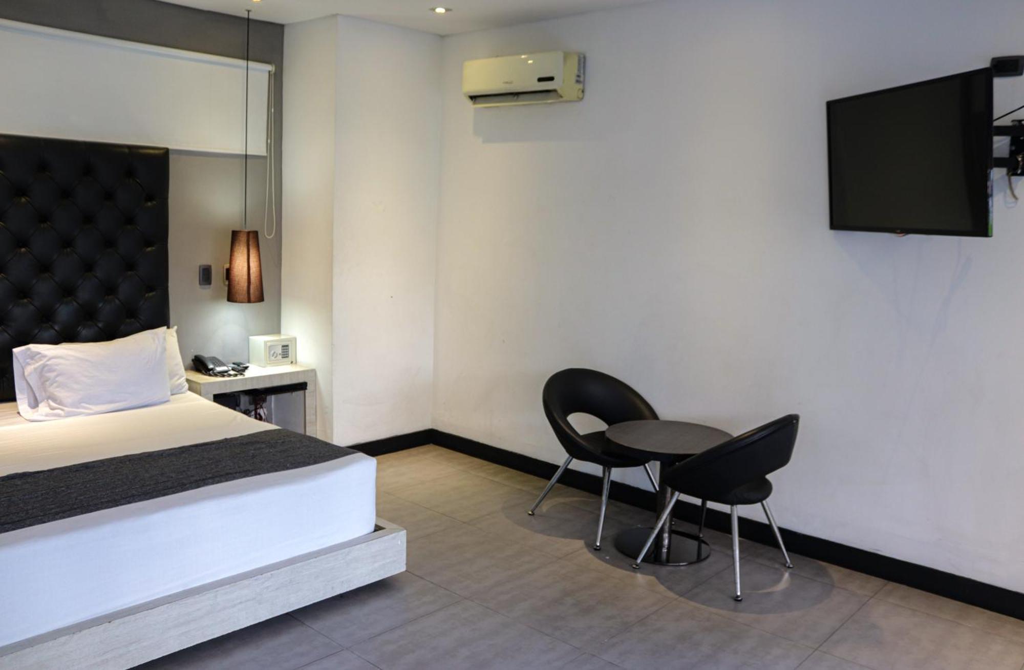 Hotel 47 Medellin Center Ngoại thất bức ảnh