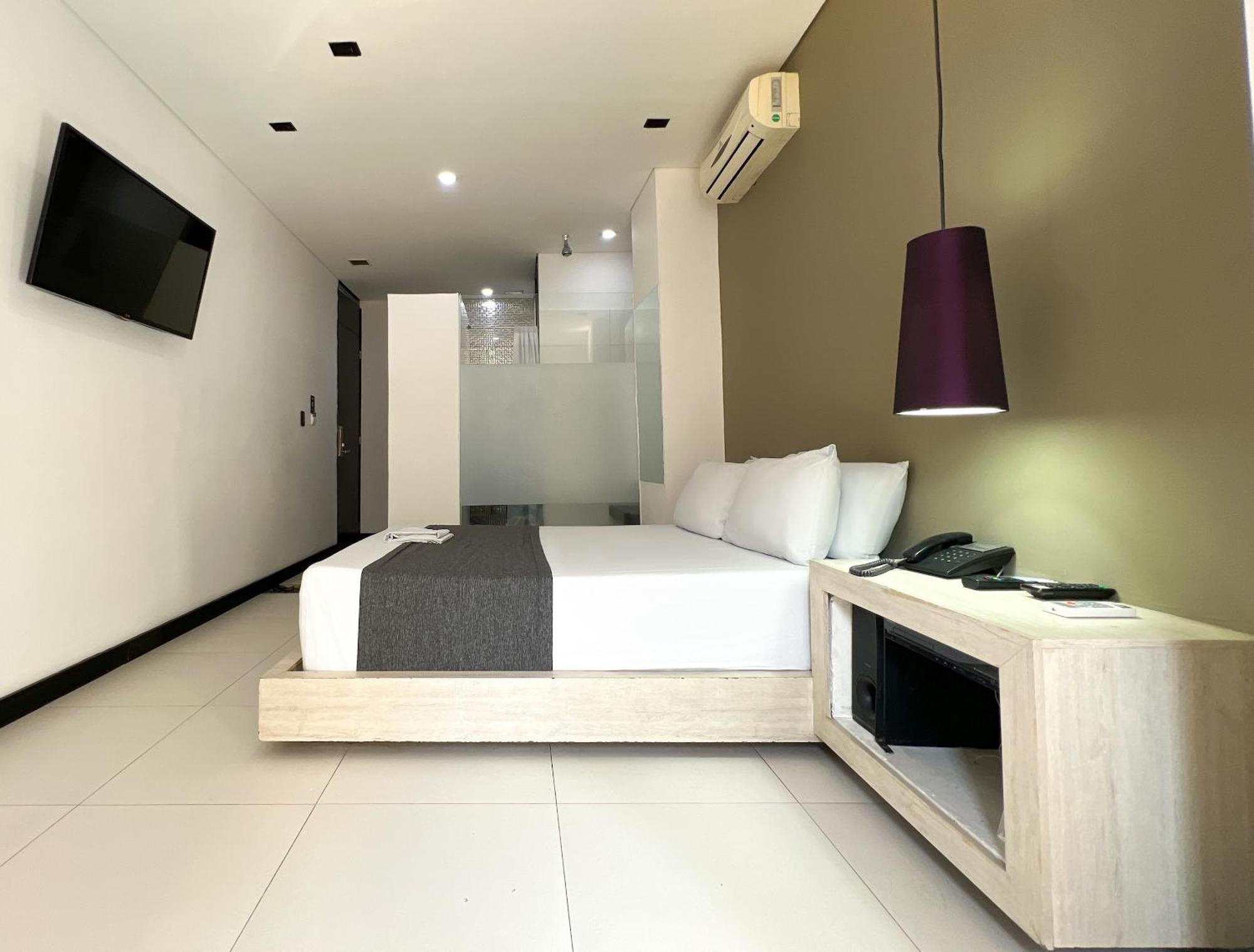 Hotel 47 Medellin Center Ngoại thất bức ảnh