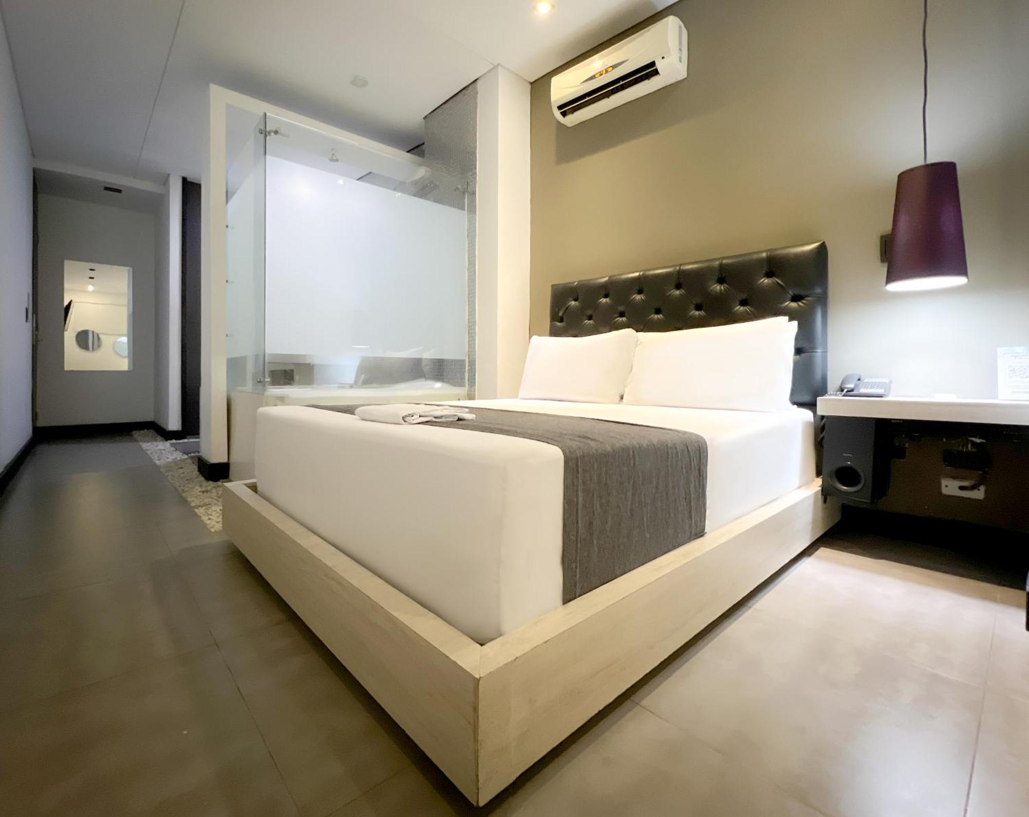 Hotel 47 Medellin Center Ngoại thất bức ảnh